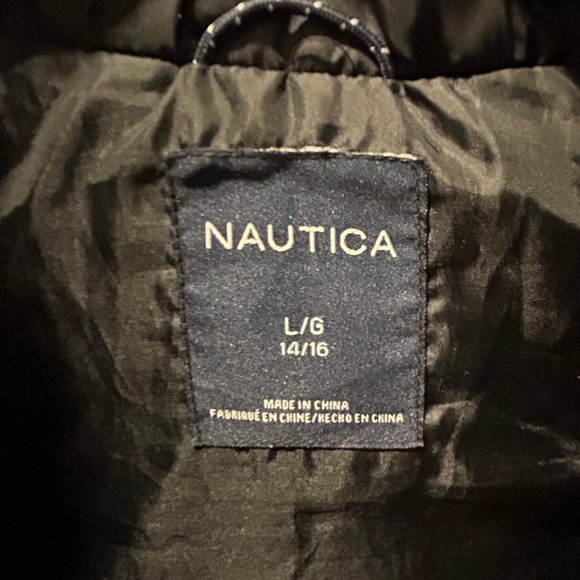 Nautica - Picture 4 of 4